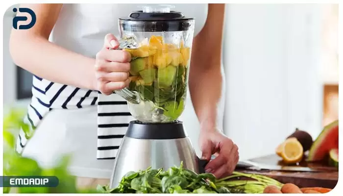 چرا آبمیوه گیری بلافاصله پس از روشن شدن، خاموش میشود؟