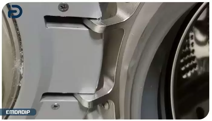 خرابی لولای درب؛