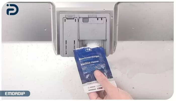 بیش از حد پر بودن مخزن جاپودری