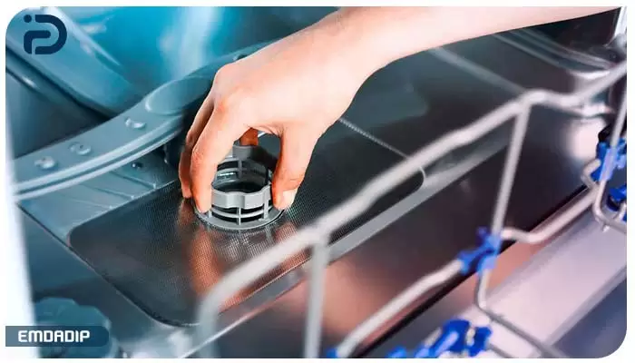 خاموش نشدن چراغ نمک