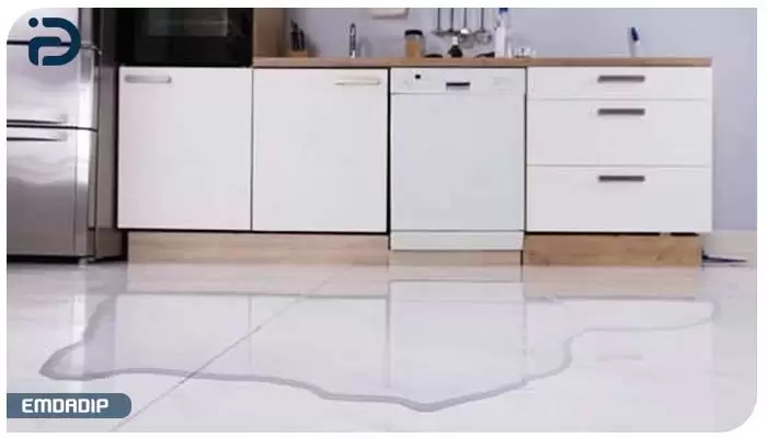 نشتی آب از دیگر ایرادات رایج ماشین ظرفشویی